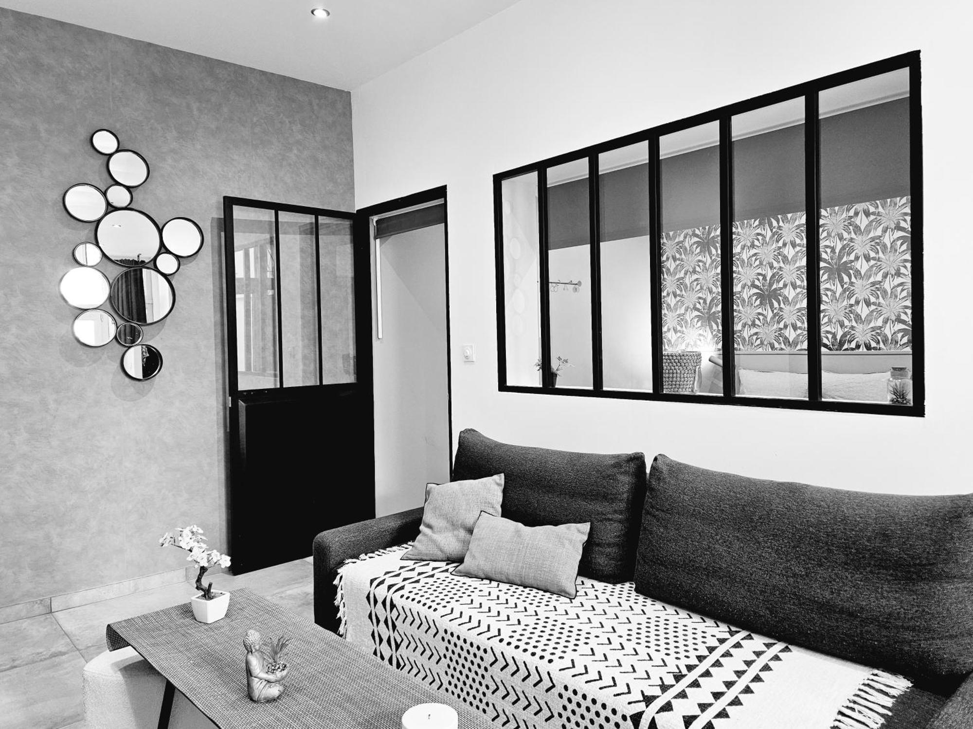 Refuge Urbain - Ideal Pro, Familles & Amis - Le Calme En Hypercentre - Wifi Haut Debit - Netflix - Machine A Laver - Gare, Cathedrale, Commerces, Restaurants & Transports En Commun A Moins De 10 Minutes A Pied Reims Eksteriør billede