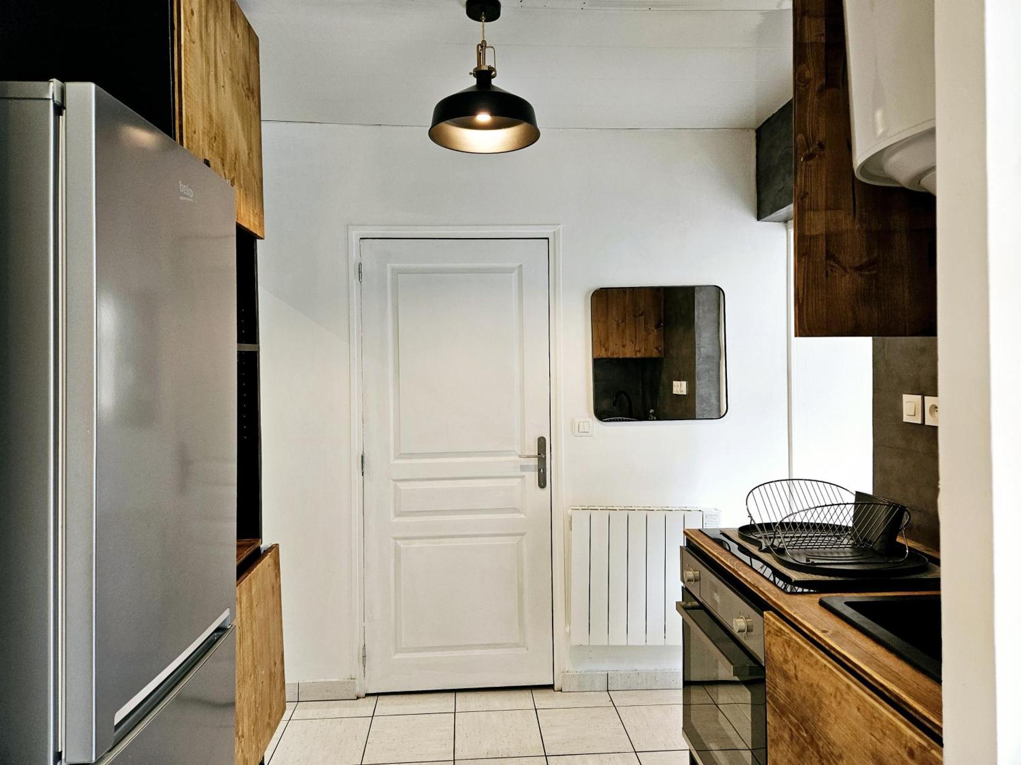 Refuge Urbain - Ideal Pro, Familles & Amis - Le Calme En Hypercentre - Wifi Haut Debit - Netflix - Machine A Laver - Gare, Cathedrale, Commerces, Restaurants & Transports En Commun A Moins De 10 Minutes A Pied Reims Eksteriør billede