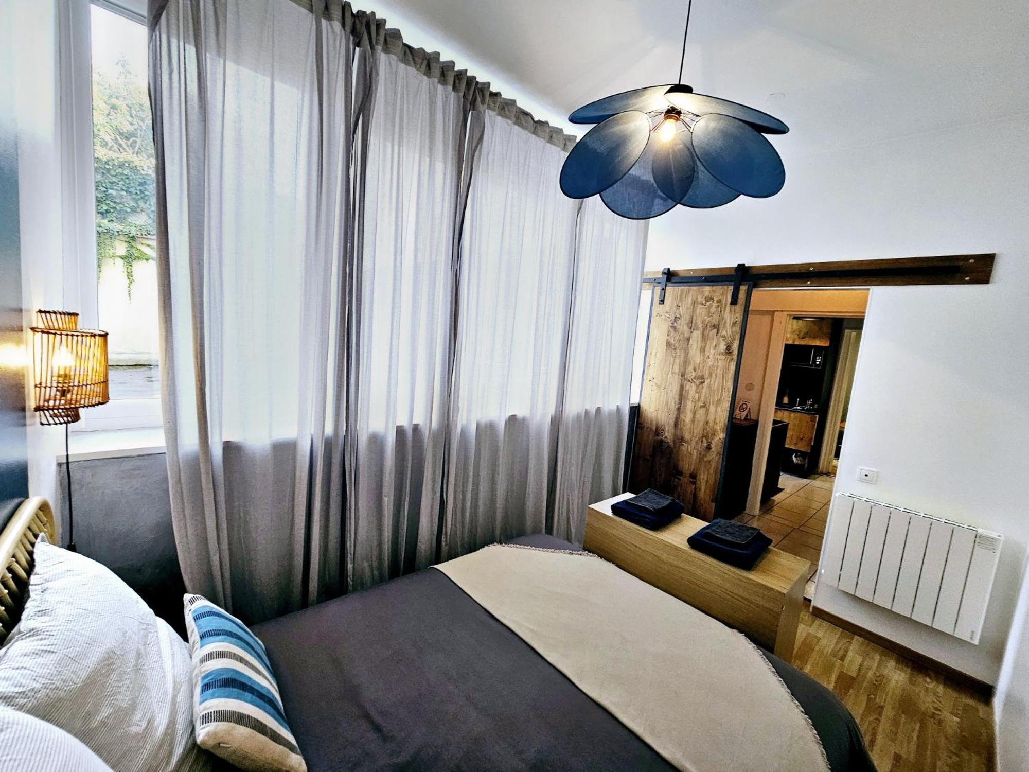 Refuge Urbain - Ideal Pro, Familles & Amis - Le Calme En Hypercentre - Wifi Haut Debit - Netflix - Machine A Laver - Gare, Cathedrale, Commerces, Restaurants & Transports En Commun A Moins De 10 Minutes A Pied Reims Eksteriør billede