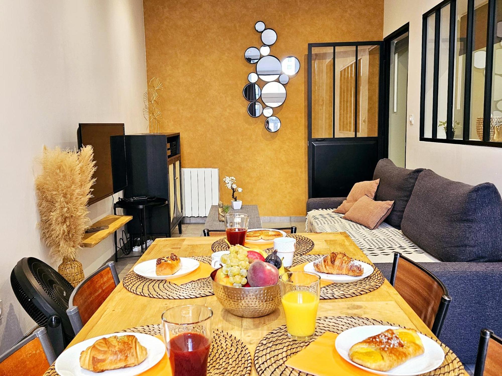 Refuge Urbain - Ideal Pro, Familles & Amis - Le Calme En Hypercentre - Wifi Haut Debit - Netflix - Machine A Laver - Gare, Cathedrale, Commerces, Restaurants & Transports En Commun A Moins De 10 Minutes A Pied Reims Eksteriør billede