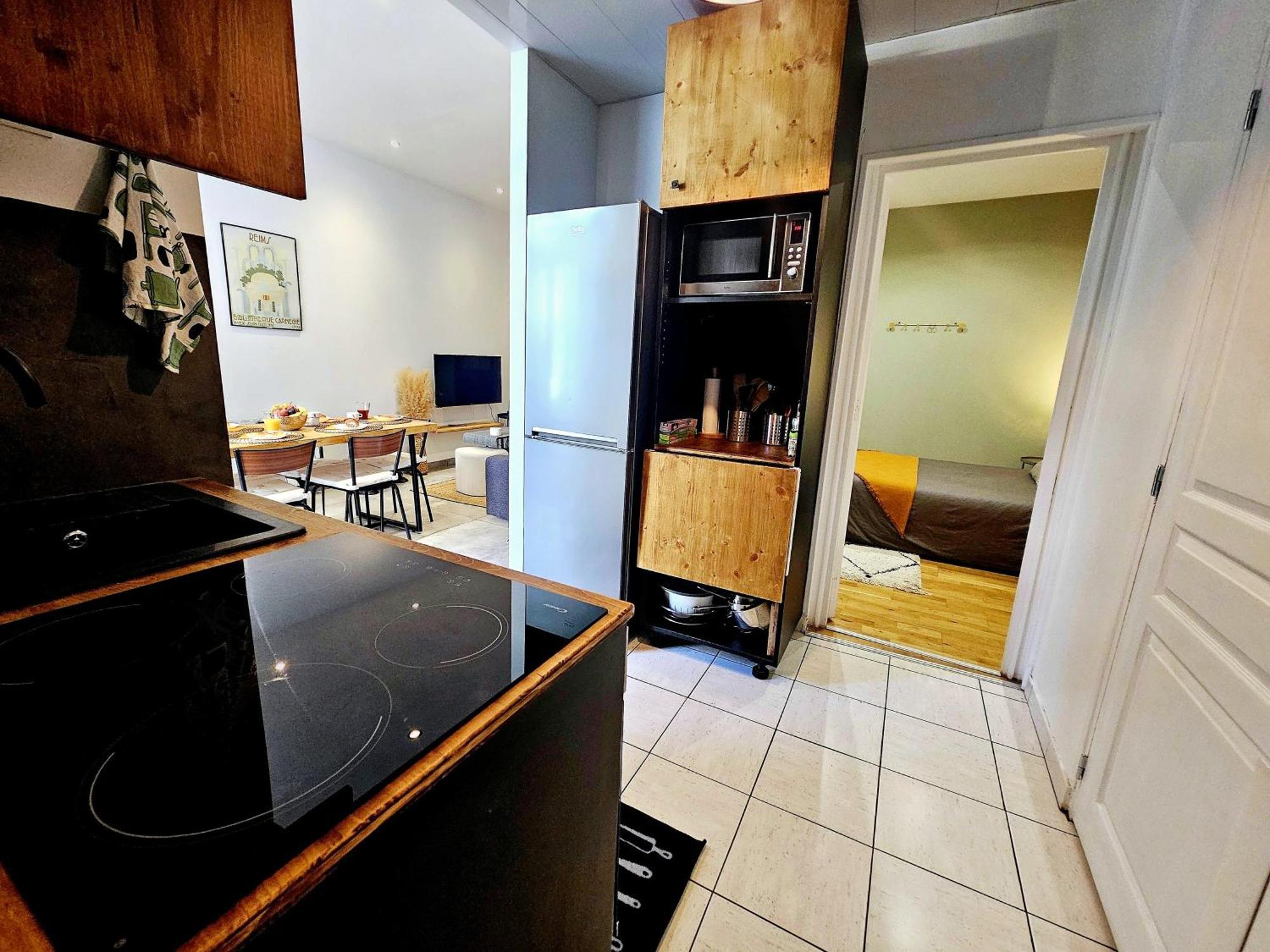 Refuge Urbain - Ideal Pro, Familles & Amis - Le Calme En Hypercentre - Wifi Haut Debit - Netflix - Machine A Laver - Gare, Cathedrale, Commerces, Restaurants & Transports En Commun A Moins De 10 Minutes A Pied Reims Eksteriør billede